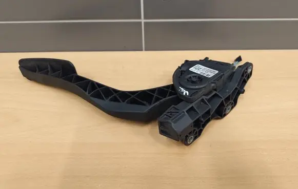Jaguar XF X250 Accelerator throttle pedal 9X239F832AA 6PV00969800 C95YE04