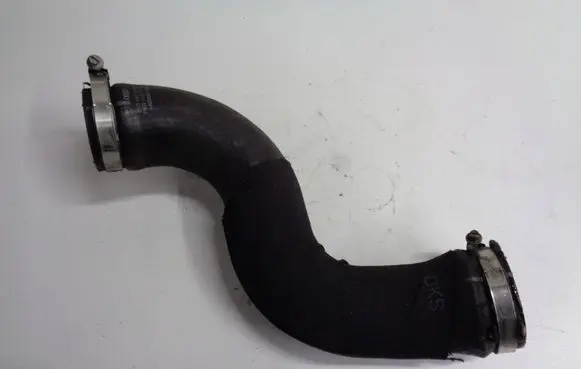 Audi A5 8T 8F Intercooler hose/pipe 8K0145737J