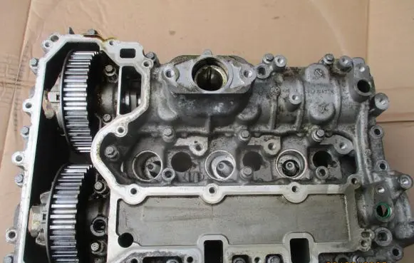 Peugeot 508 II Engine head 9811346480