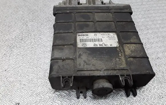 Volkswagen PASSAT B4 Engine control unit/module 0281001312 028906021AK