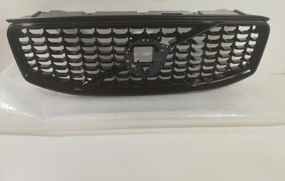 Volvo XC60 Front grill 32133812