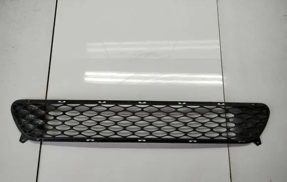 KIA Ceed Front bumper lower grill 86522-1H200