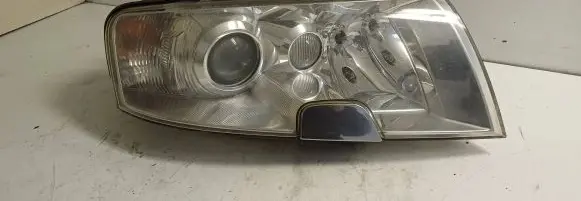 Skoda Superb B5 (3U) Headlight/headlamp 24674600