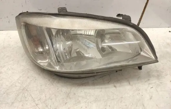 Opel Zafira A Headlight/headlamp 89100055