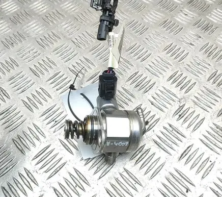 Volkswagen PASSAT B8 Fuel injection high pressure pump 04E127025B 0261520261
