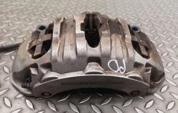 Porsche Panamera (970) Front brake caliper
