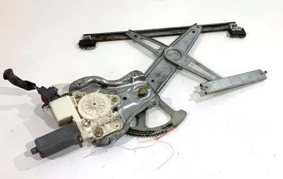 Toyota Avensis T250 Front door window regulator with motor 