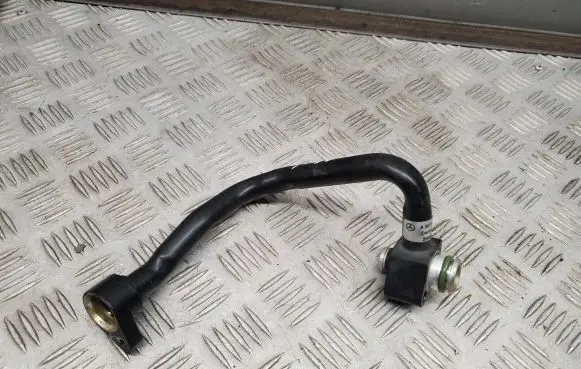 Mercedes-Benz E C207 W207 Oil cooling pipe A2075000872
