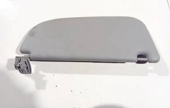 Sun visor