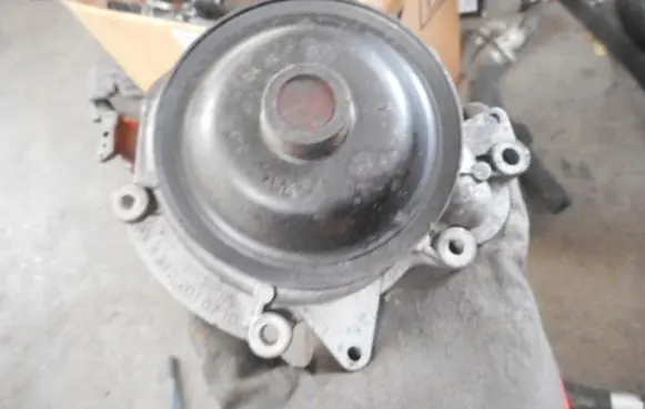 Mercedes-Benz ML W164 Water pump R6422010710