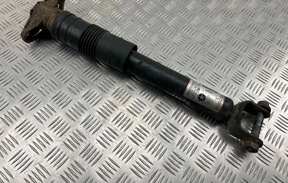 Rear shock absorber/damper