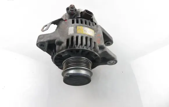 Toyota Yaris Generator/alternator 2706033020