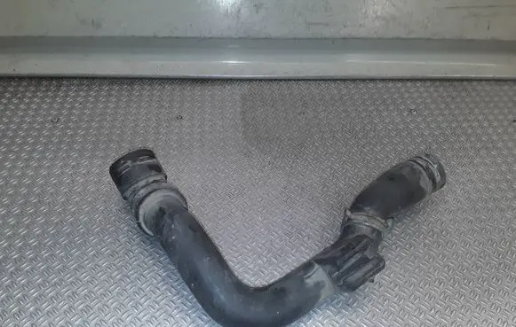 Audi A4 S4 B6 8E 8H Engine coolant pipe/hose 