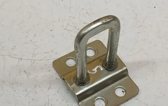 Alfa Romeo 159 Front door lock loop/hook striker