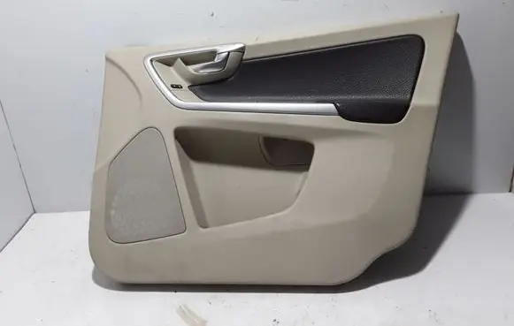Volvo XC60 Front door card panel trim 30766388
