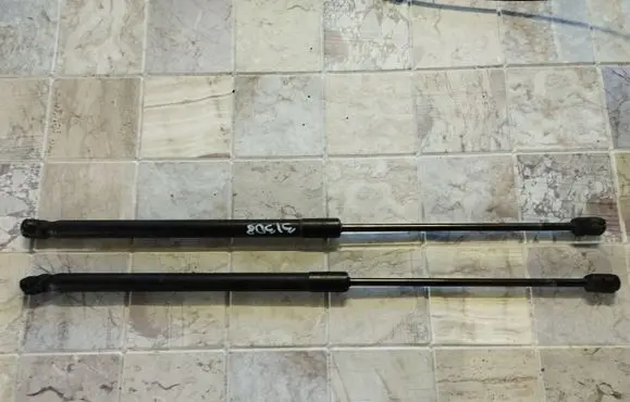 Mazda 3 I Tailgate/trunk strut/damper BP4K62620D
