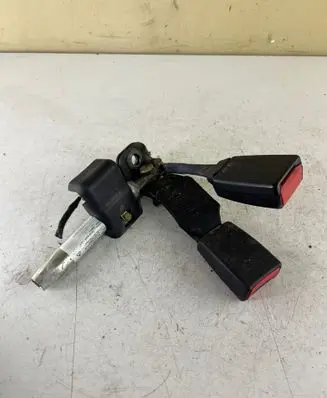 Mercedes-Benz C W203 Middle seatbelt buckle (rear) 