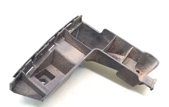Volvo V70 Front bumper mounting bracket 30678650