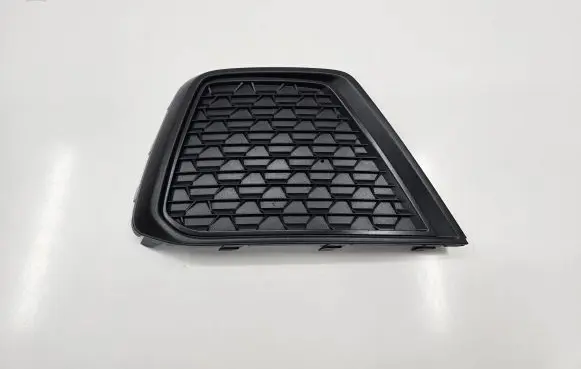 Audi A1 Front bumper lower grill 82A807682F