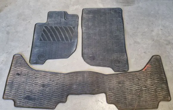 Mitsubishi L200 Car floor mat set 