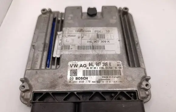 Volkswagen PASSAT B8 Engine control unit/module 04L907309K 0281030170