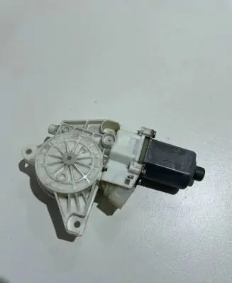 Mercedes-Benz ML W166 Front door window regulator motor A1669060201