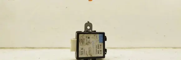 Subaru Forester SF Immobilizer control unit/module 88205FC001 1555000B12