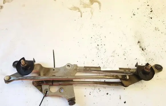 Toyota Corolla E140 E150 Front wiper linkage and motor 8511012a20 85110-12a20