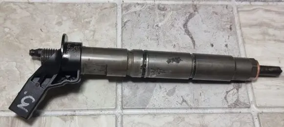 Jeep Grand Cherokee (WK) Fuel injector 0445115027 A642070 050702