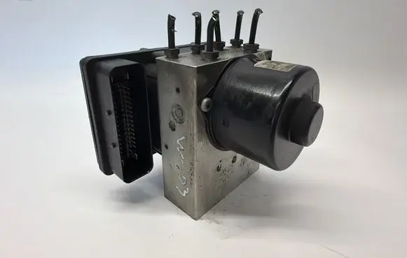 Mercedes-Benz C W203 ABS Pump A2095450332 00009288D2 7NR2A22C50