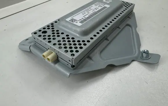 Tesla Model Y Radio/CD/DVD/GPS head unit 152797300D AQ4230830003
