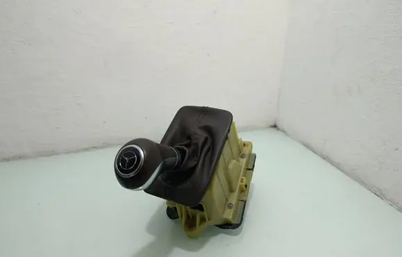 Mercedes-Benz C W204 Gear shifter/selector PP204267050
