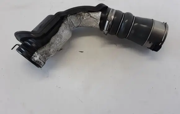 Renault Megane III Intercooler hose/pipe 8200061953