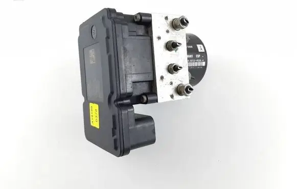 Nissan Navara D40 ABS Pump 476605X60E