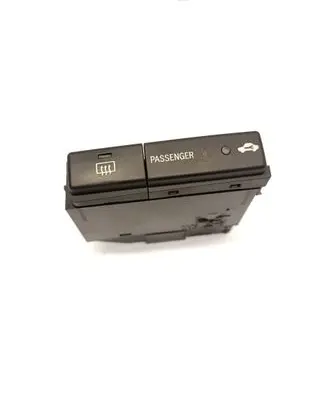Toyota Avensis T250 Windscreen/window heater switch 8479005130 84790-05130