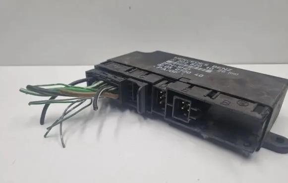 Mercedes-Benz E W124 Other control units/modules A2028201026 2028201026