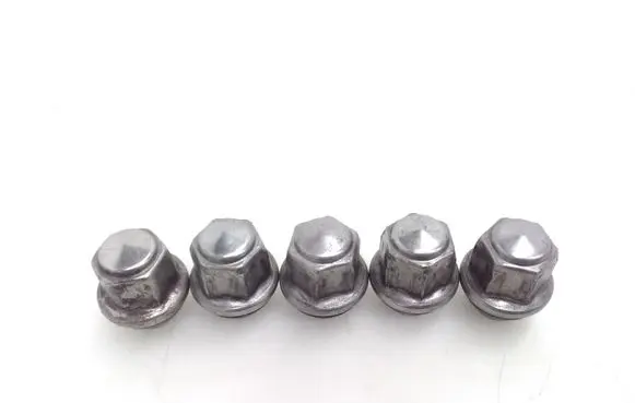 Ford Kuga II Nuts/bolts 