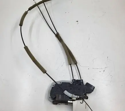 Nissan Leaf I (ZE0) Front door lock T8011510