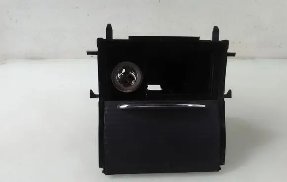 Mercedes-Benz Vaneo W414 Ashtray (front) A1688100930