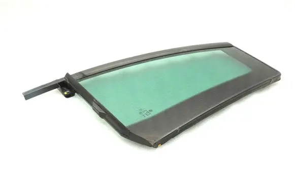 Volkswagen Tiguan Rear vent window glass 5N0845213E
