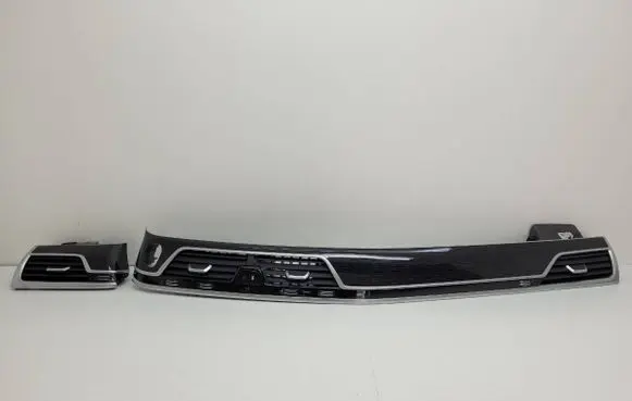 BMW 7 G11 G12 Dash center air vent grill