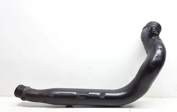 Volvo V70 Intercooler hose/pipe 8624887