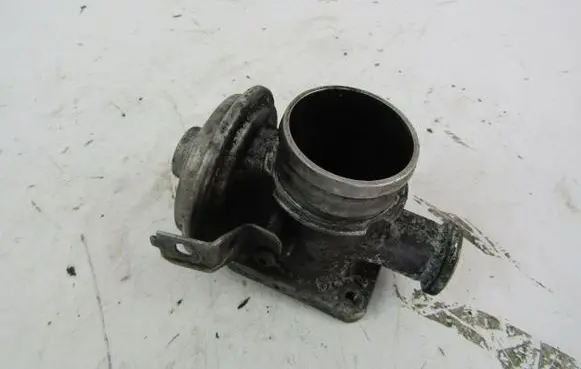BMW X3 E83 EGR valve 72252302