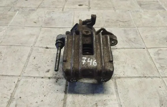 Rear brake caliper