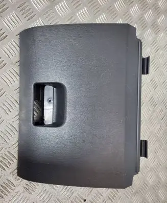 Suzuki Jimny Glove box