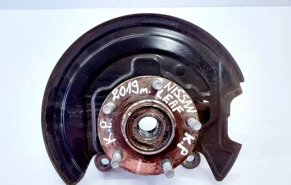 Nissan Leaf II (ZE1) Front wheel hub 400151KK0H