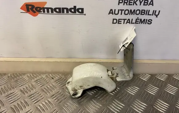 Rear door upper hinge