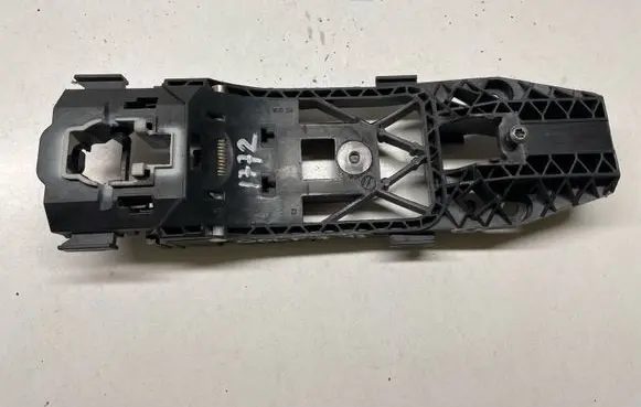 Audi A6 C7 Front door exterior handle/bracket 5N0839885 5N0837885H