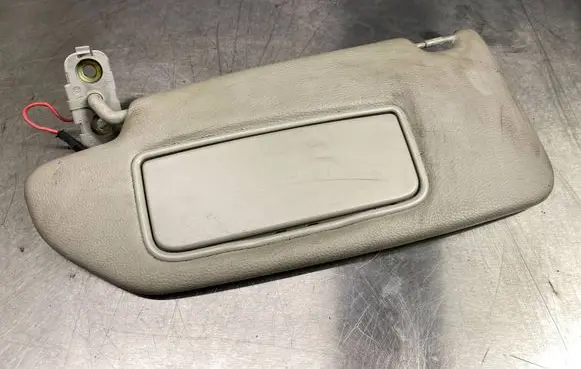 Volvo V70 Sun visor