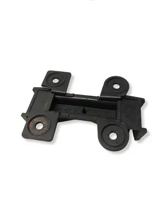 Audi 80 90 B3 Front bumper mounting bracket 811807253